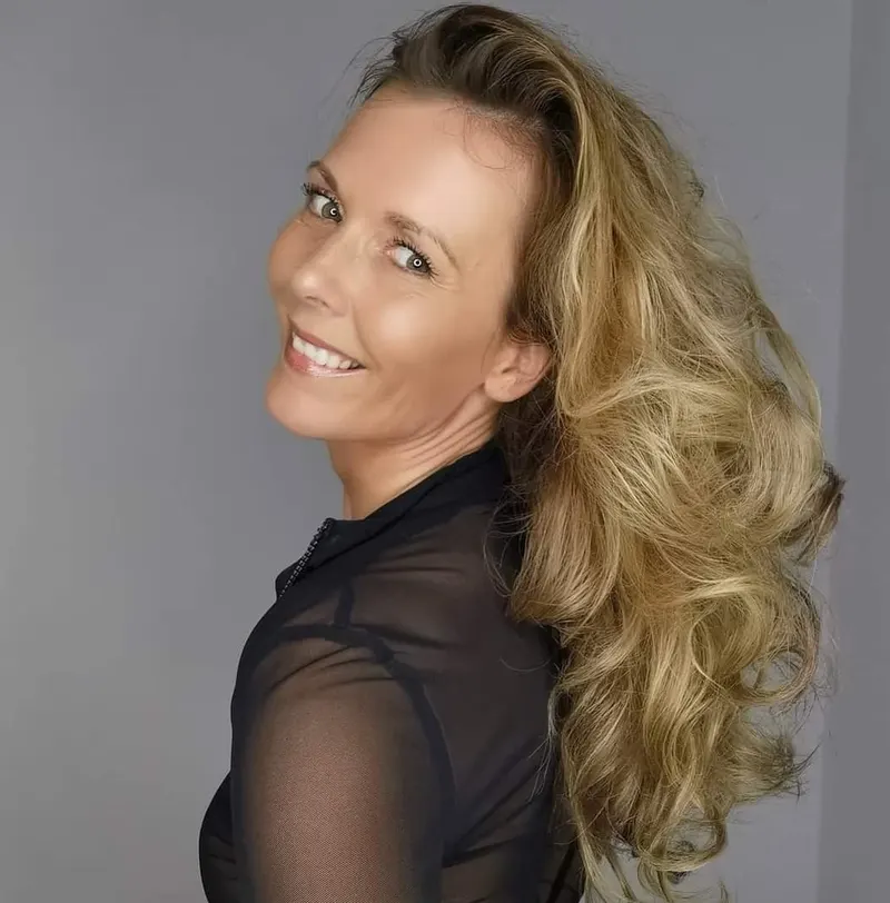 Silvia — eigenaar Hair & Beautysalon Silvia